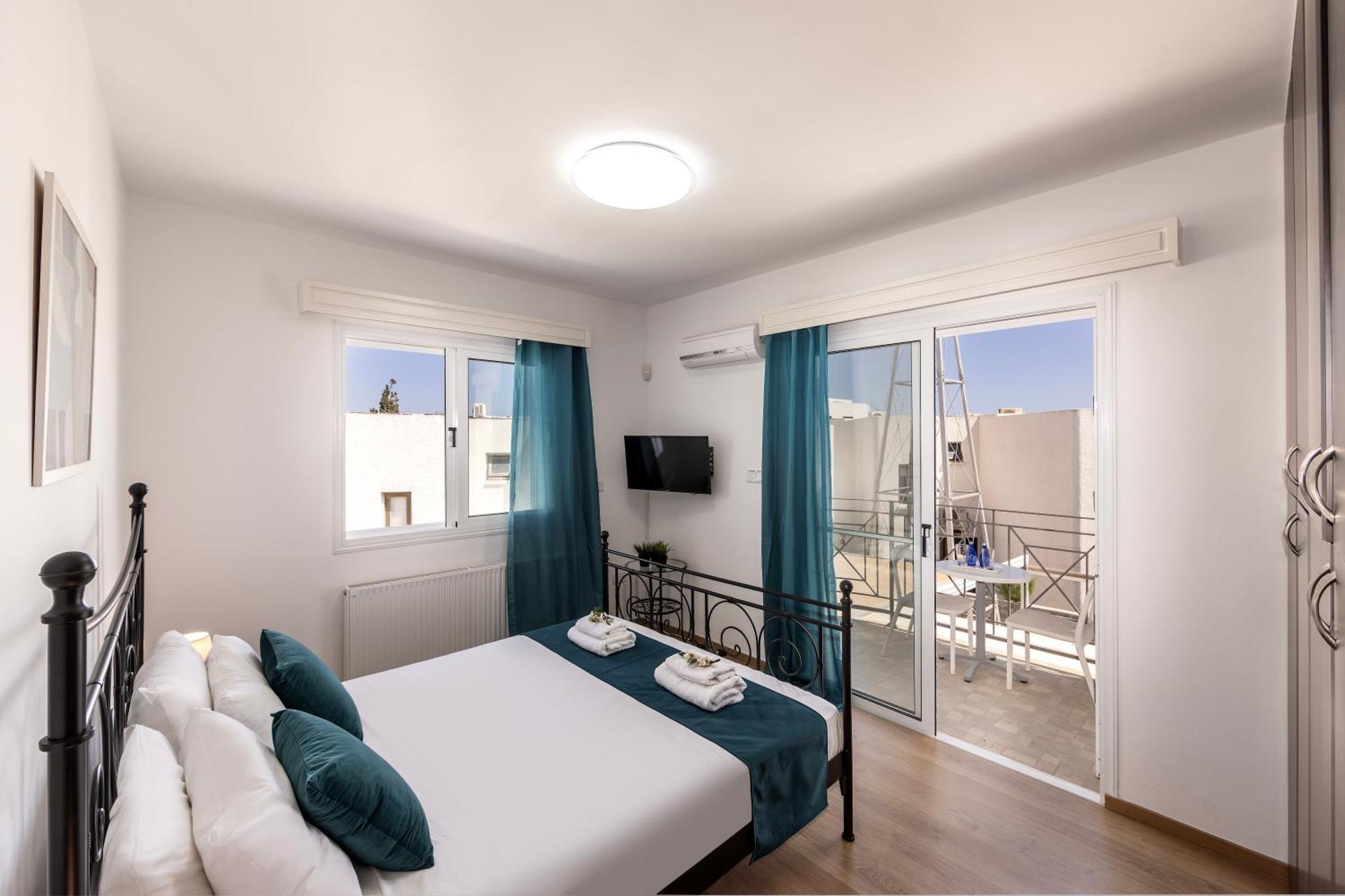 Accomoteleia Crystal Lagoon Villa بروتاراس المظهر الخارجي الصورة