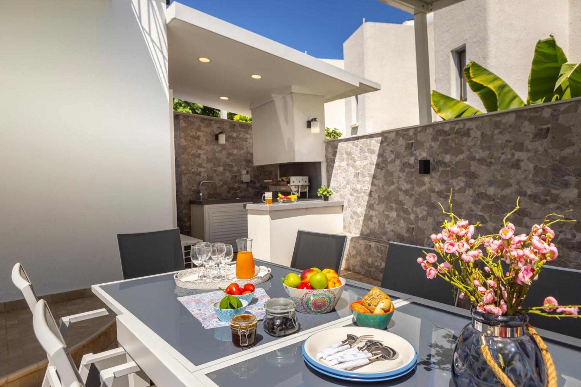 Accomoteleia Crystal Lagoon Villa بروتاراس المظهر الخارجي الصورة